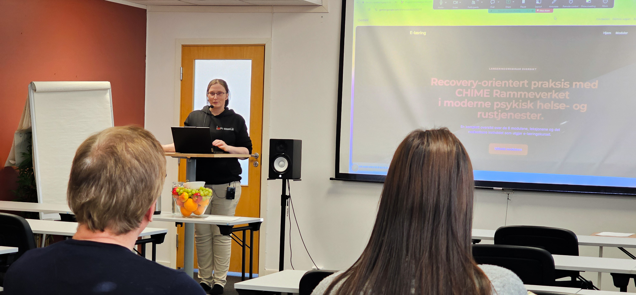 Yvonne Vornes holder presentasjon